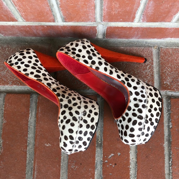 Bebe Pumps - Picture 3 of 5